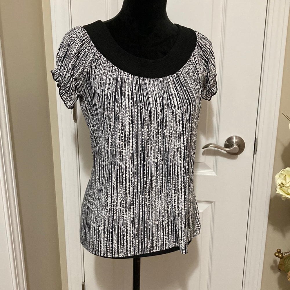 4/$10 Woman’s Top
